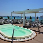 M&f Hotel