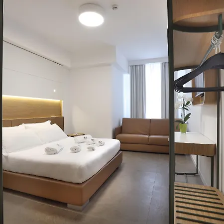 M&f Ξενοδοχείο 4*