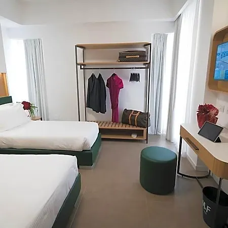 M&f Hotel 4*