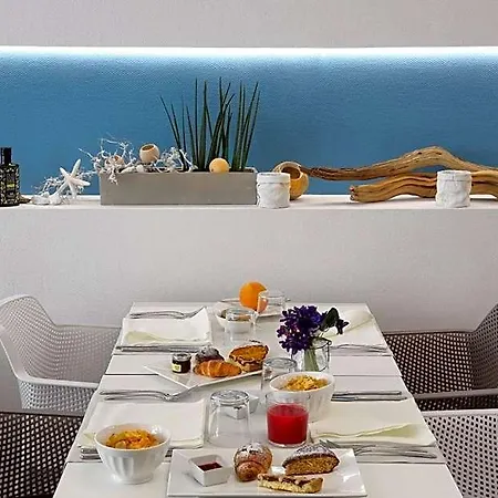 M&f Hotel