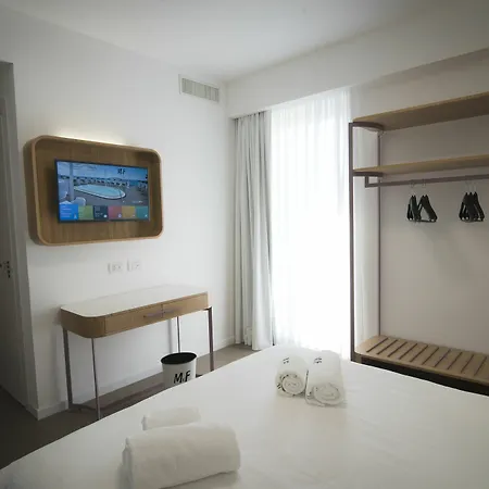 M&f Hotel