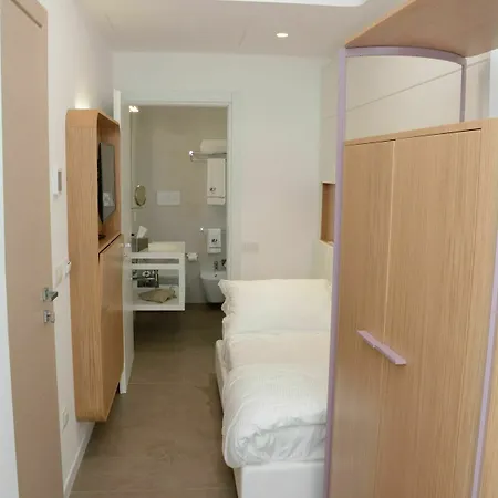 Hotel M&f 4*